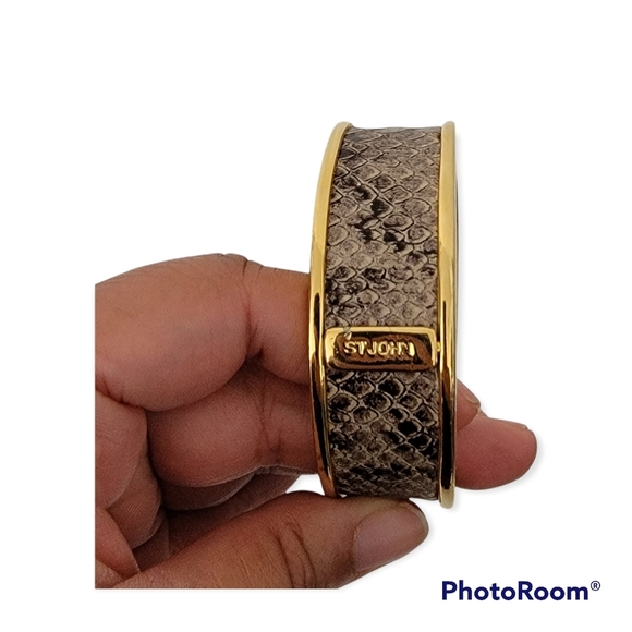St John Gold Tone 9 Inch Snake Skin Wide Bangle - Picture 2 of 10